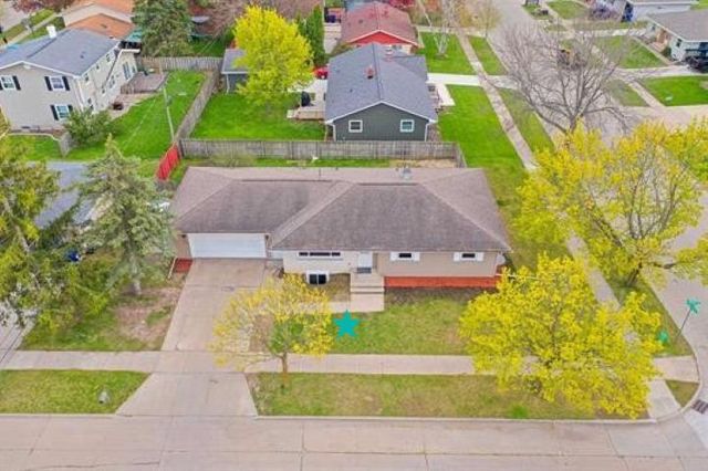 1825 W GRANT STREET, Appleton, WI 54914