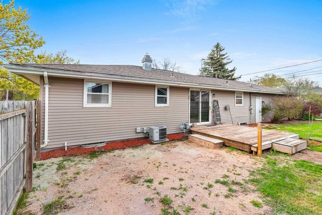 1825 W GRANT STREET, Appleton, WI 54914
