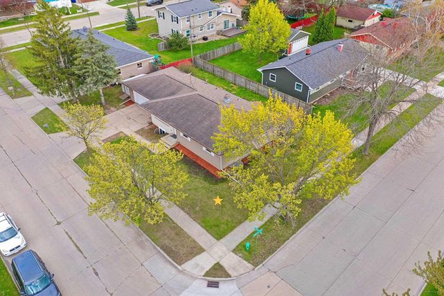 1825 W GRANT STREET, Appleton, WI 54914