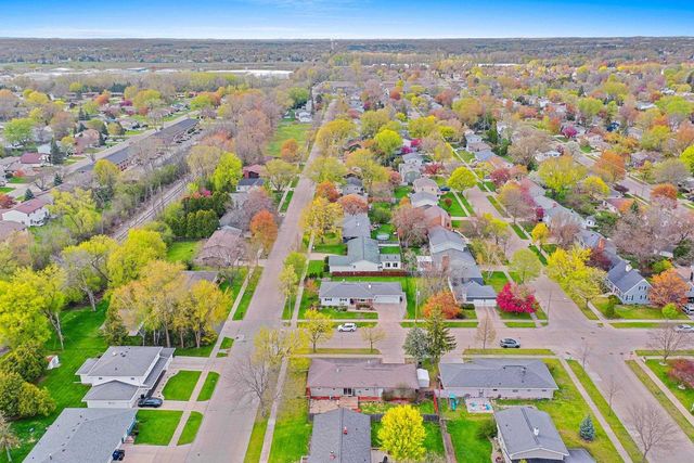 1825 W GRANT STREET, Appleton, WI 54914