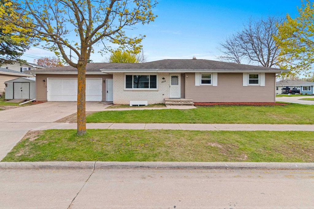 1825 W GRANT STREET, Appleton, WI 54914