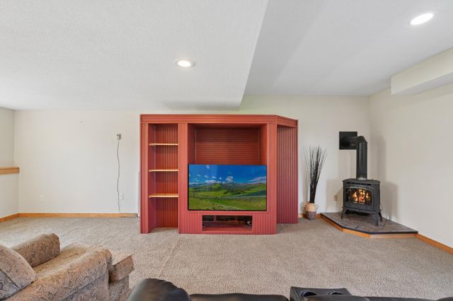 6528 210th Lane Court N, Forest Lake, MN 55025