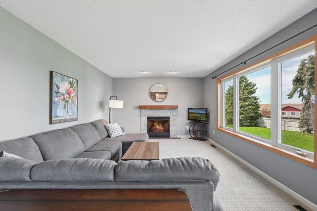 6528 210th Lane Court N, Forest Lake, MN 55025