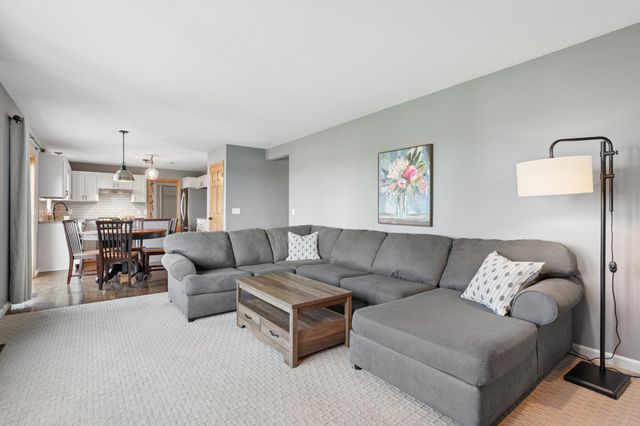 6528 210th Lane Court N, Forest Lake, MN 55025