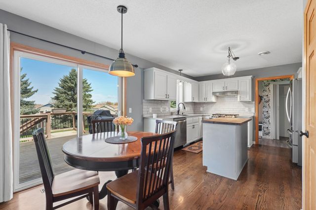 6528 210th Lane Court N, Forest Lake, MN 55025