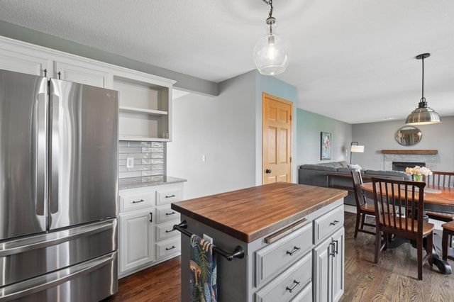 6528 210th Lane Court N, Forest Lake, MN 55025