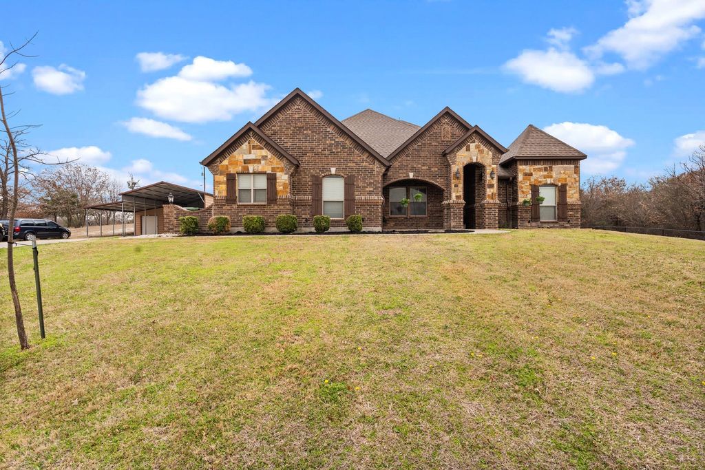 110 Bolivar Drive, Weatherford, TX 76085