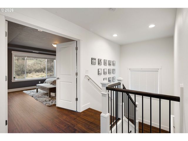 2533 ROCKROSE Ln, Eugene, OR 97403