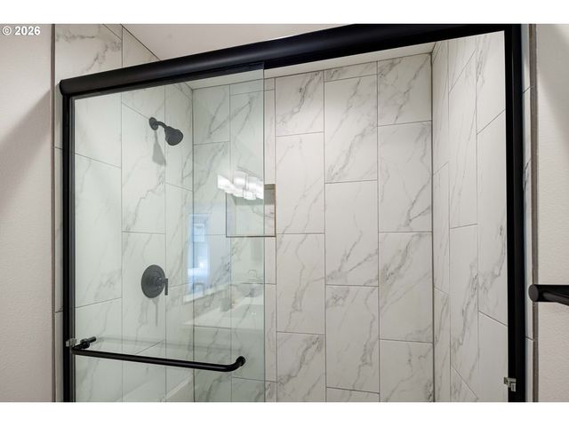 2533 ROCKROSE Ln, Eugene, OR 97403