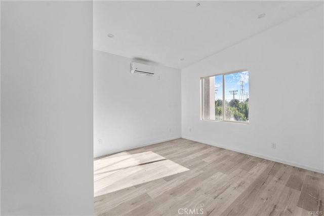 8514 Wilbur, Northridge, CA 91324