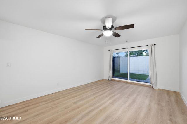 1706 E GAYLON Drive, Tempe, AZ 85282