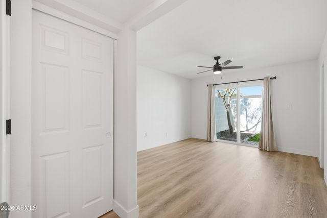 1706 E GAYLON Drive, Tempe, AZ 85282