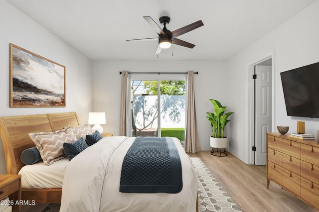 1706 E GAYLON Drive, Tempe, AZ 85282