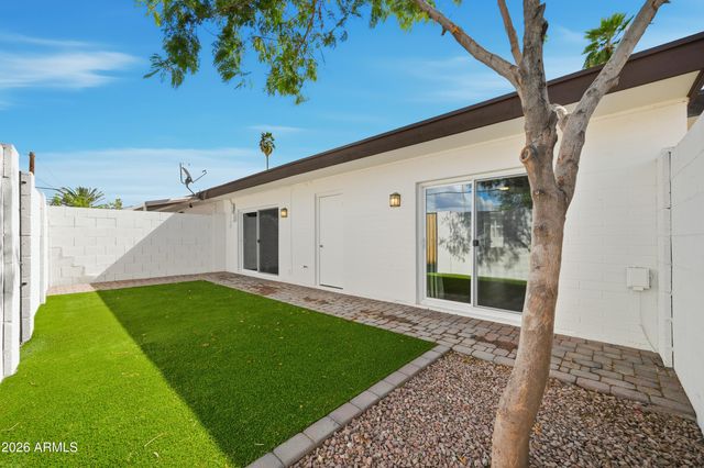 1706 E GAYLON Drive, Tempe, AZ 85282