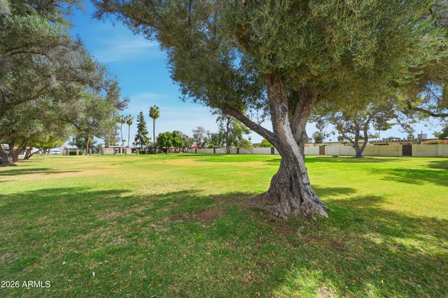 1706 E GAYLON Drive, Tempe, AZ 85282