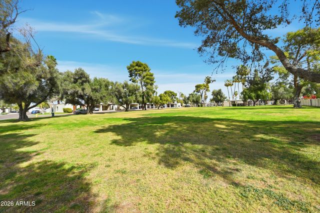 1706 E GAYLON Drive, Tempe, AZ 85282