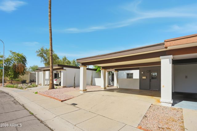 1706 E GAYLON Drive, Tempe, AZ 85282