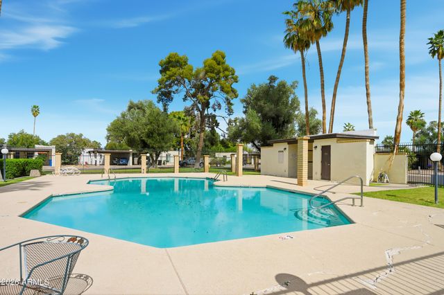 1706 E GAYLON Drive, Tempe, AZ 85282