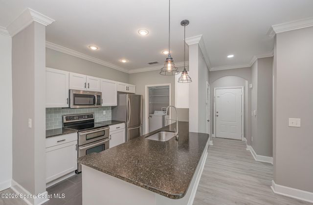 6421 Borasco Drive 3204, Melbourne, FL 32940