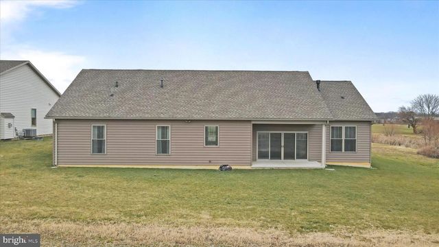 41 SMITH CIR, Littlestown, PA 17340