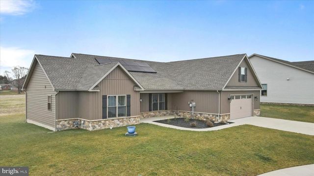 41 SMITH CIR, Littlestown, PA 17340