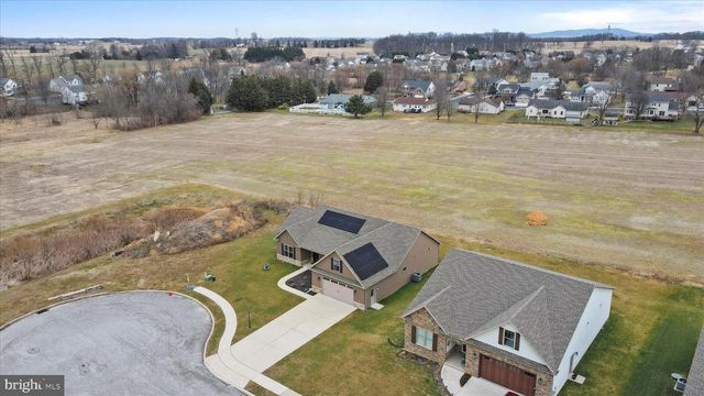 41 SMITH CIR, Littlestown, PA 17340