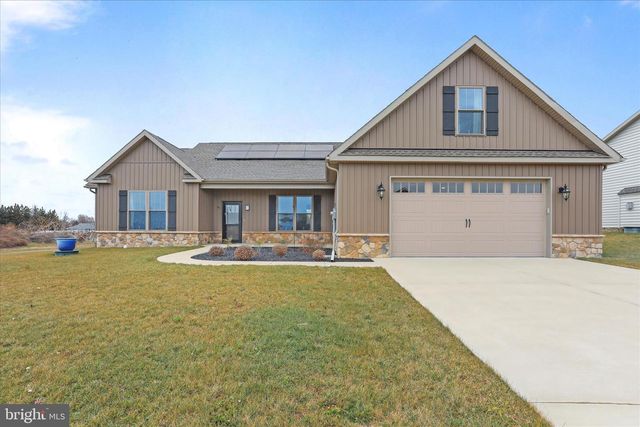 41 SMITH CIR, Littlestown, PA 17340