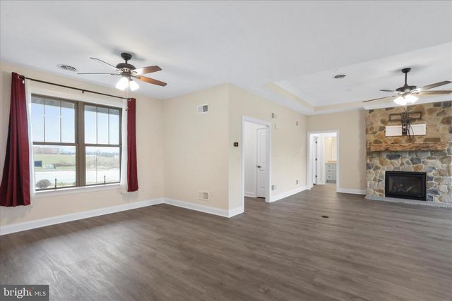 41 SMITH CIR, Littlestown, PA 17340