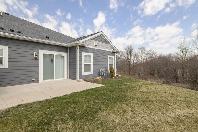 106 Phantom Lake COURT, Mukwonago, WI 53149