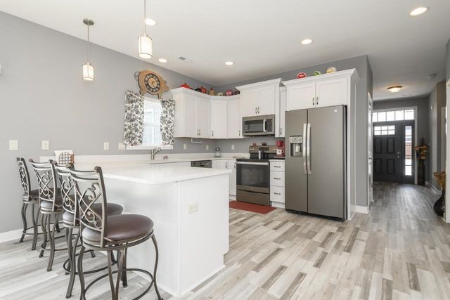 106 Phantom Lake COURT, Mukwonago, WI 53149