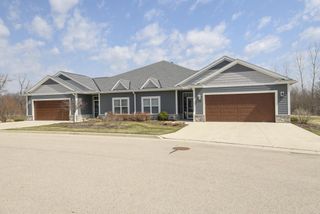 106 Phantom Lake COURT, Mukwonago, WI 53149