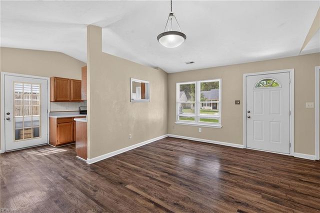 1504 Snowbird CT, Virginia Beach, VA 23454