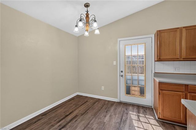 1504 Snowbird CT, Virginia Beach, VA 23454