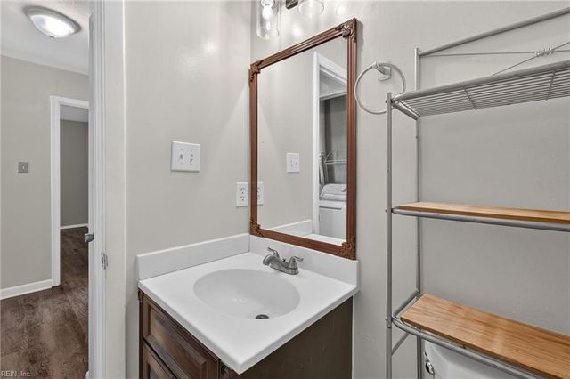 1504 Snowbird CT, Virginia Beach, VA 23454