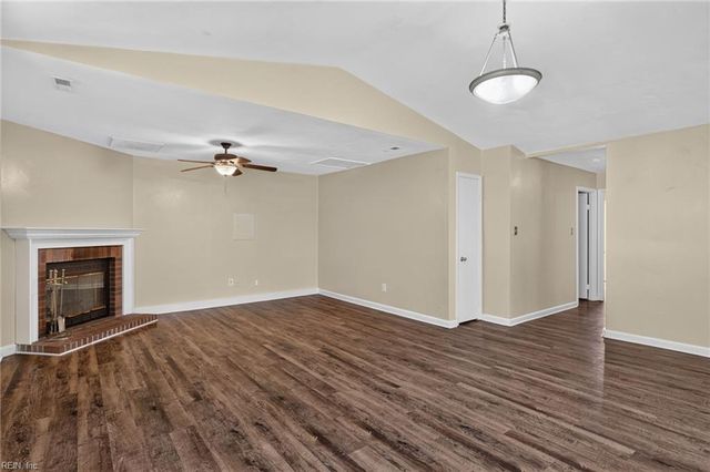 1504 Snowbird CT, Virginia Beach, VA 23454