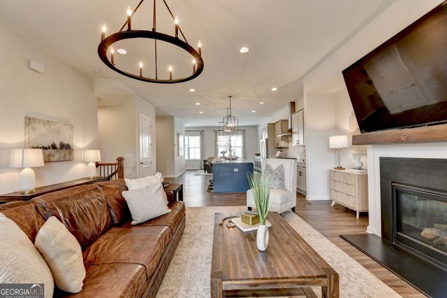 6770 Whitman Walk, Alpharetta, GA 30005