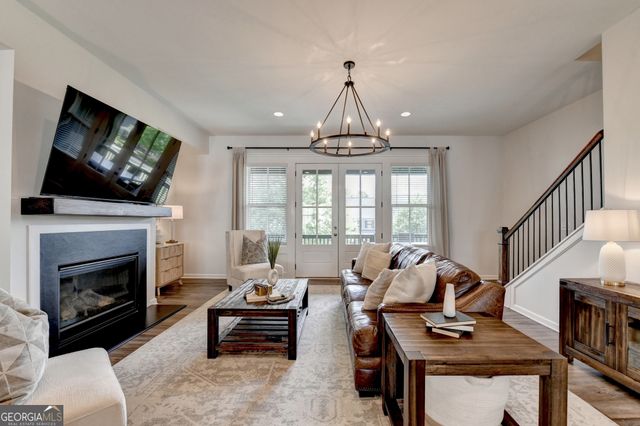 6770 Whitman Walk, Alpharetta, GA 30005