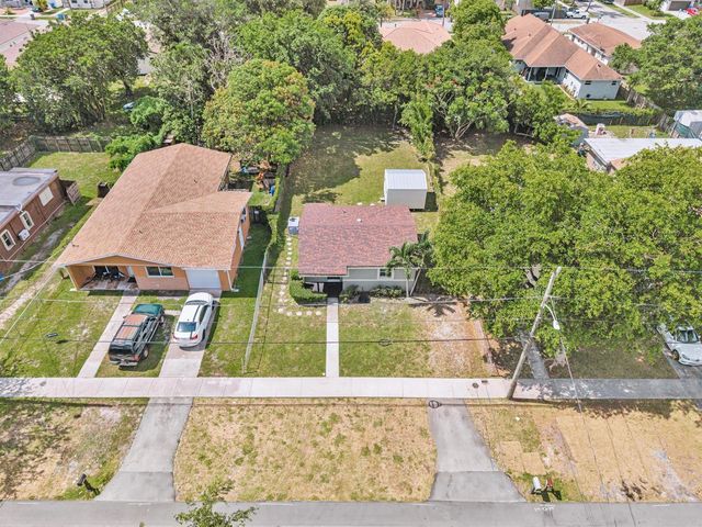 5026 SW 21st Street SW, West Park, FL 33023