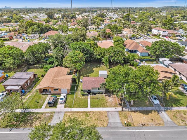 5026 SW 21st Street SW, West Park, FL 33023