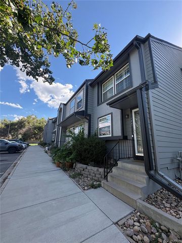 1881 Newland Court, Lakewood, CO 80214