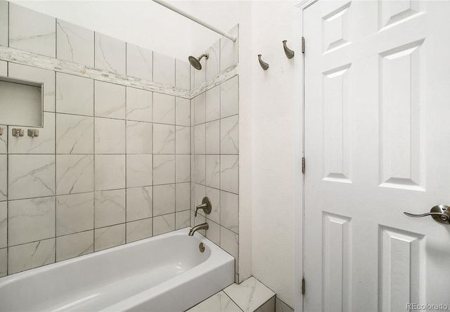 1881 Newland Court, Lakewood, CO 80214
