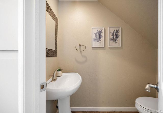 1881 Newland Court, Lakewood, CO 80214