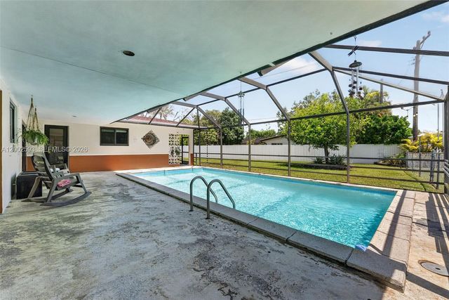 10431 SW 82nd Ct, Miami, FL 33156