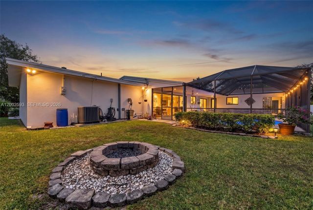 10431 SW 82nd Ct, Miami, FL 33156