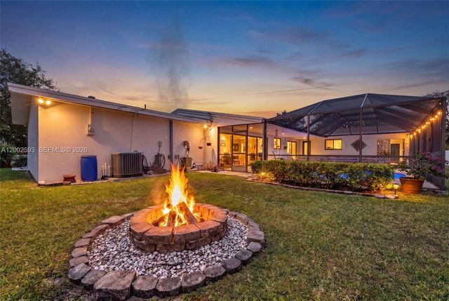 10431 SW 82nd Ct, Miami, FL 33156