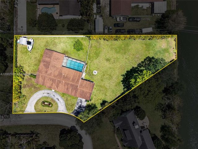 10431 SW 82nd Ct, Miami, FL 33156