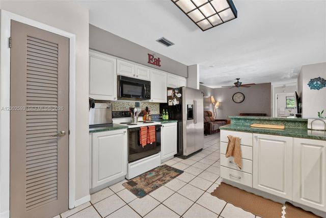 10431 SW 82nd Ct, Miami, FL 33156