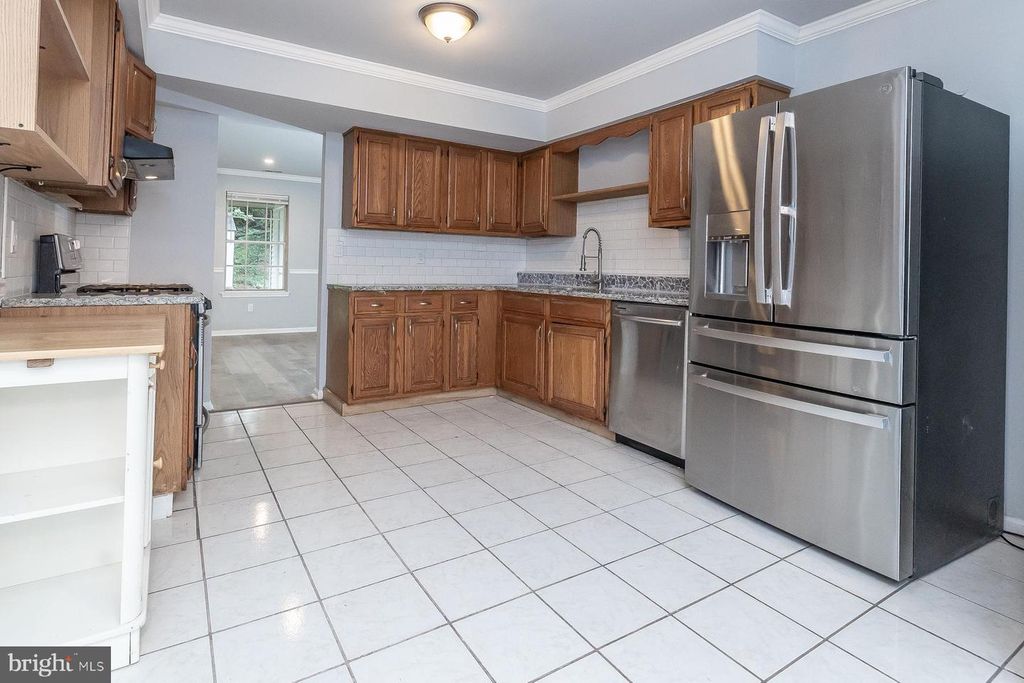 5 SUMMIT CT, Clementon, NJ 08021