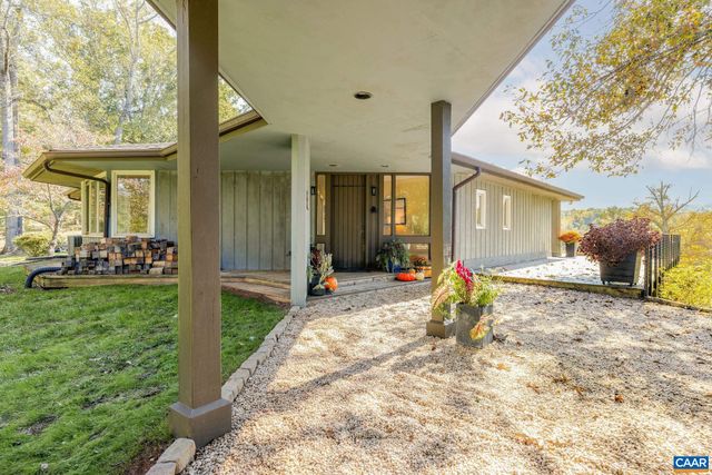 5498 WYANT LN, Charlottesville, VA 22903