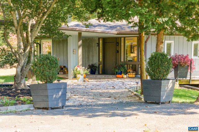 5498 WYANT LN, Charlottesville, VA 22903